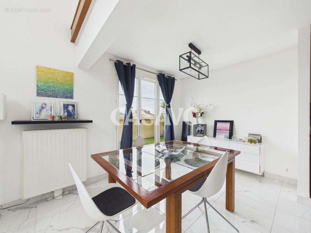 Appartement à MAISONS-ALFORT