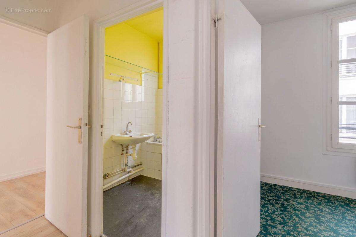 Appartement à PARIS-3E