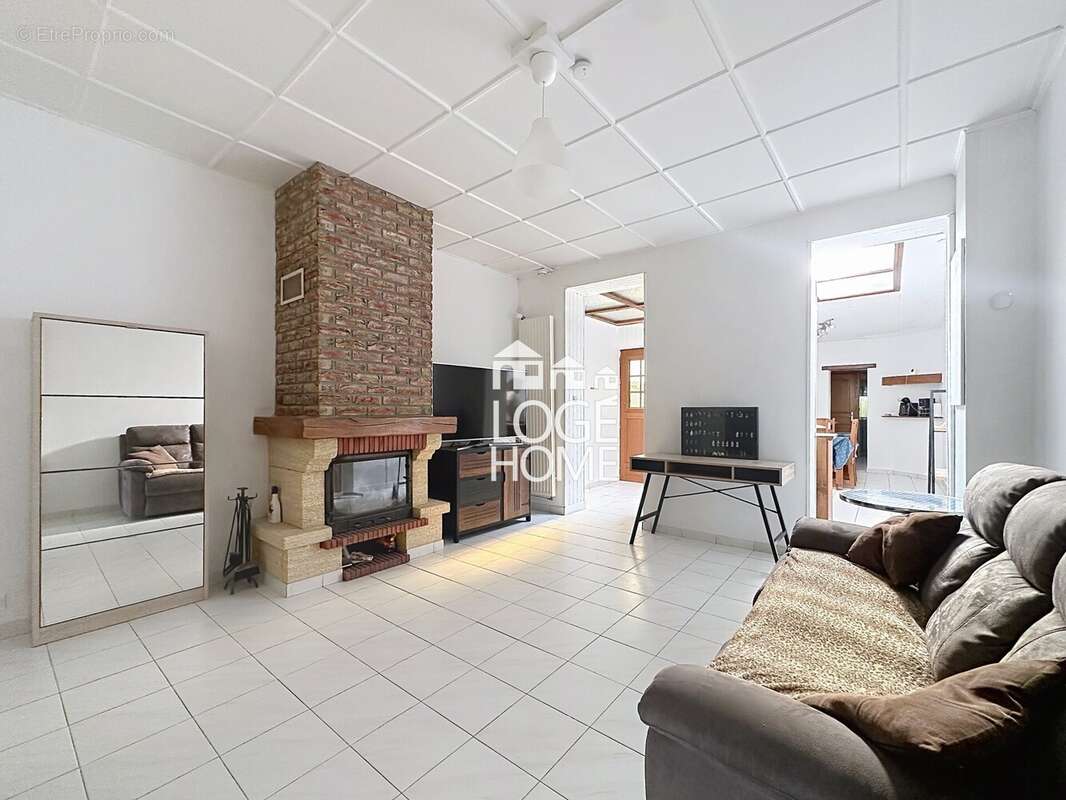 Maison 76 m² à Loos-En-Gohelle  - photo 4