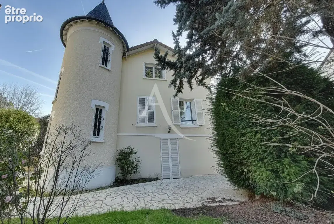 Maison à BRY-SUR-MARNE