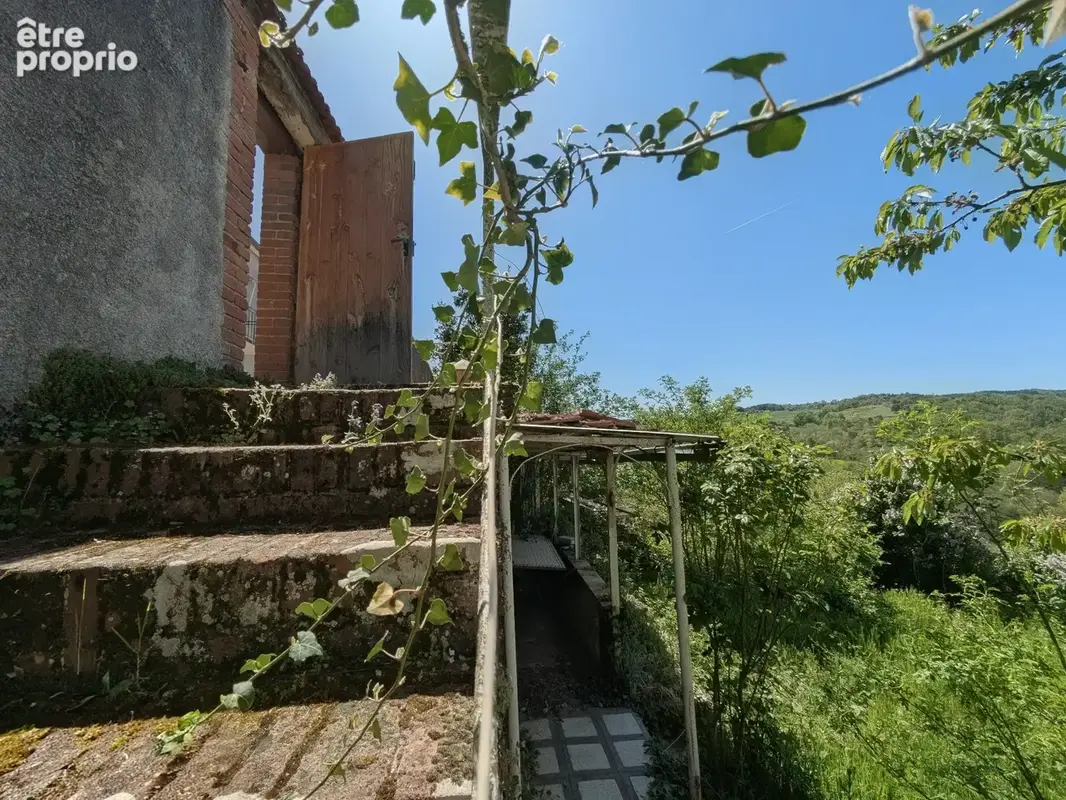 Maison a vendre saint germain laval - 141 m² - 5 chambres possibles - cave - jardin - photo 2