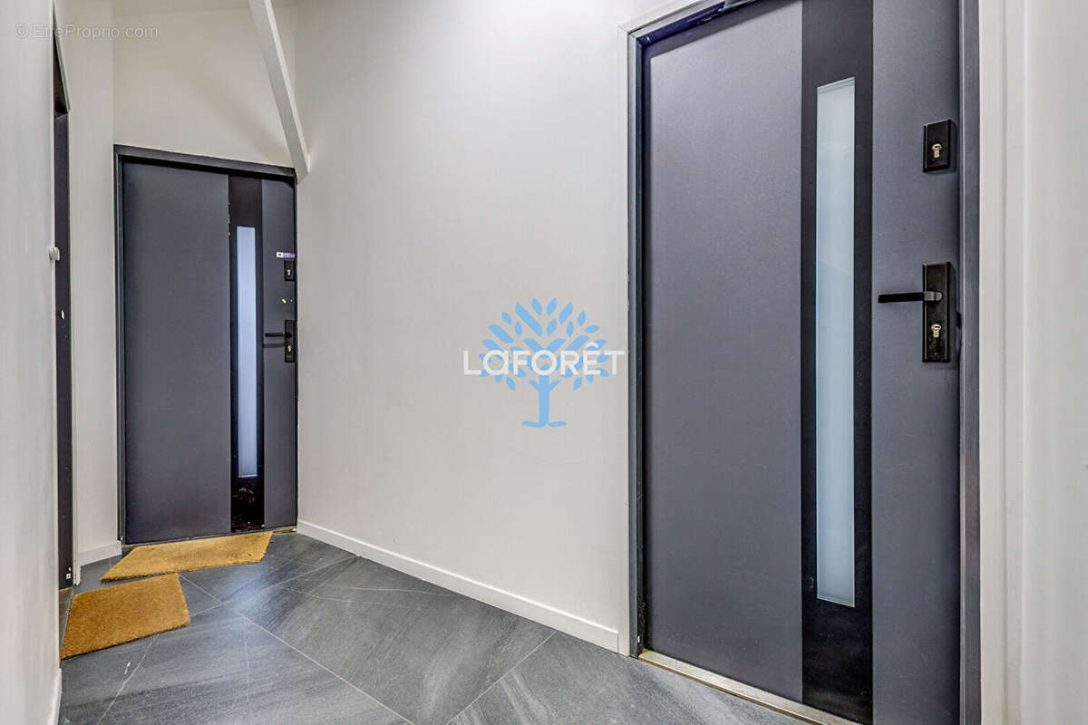 Appartement à PARIS-20E