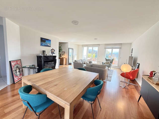 Appartement à DIVONNE-LES-BAINS