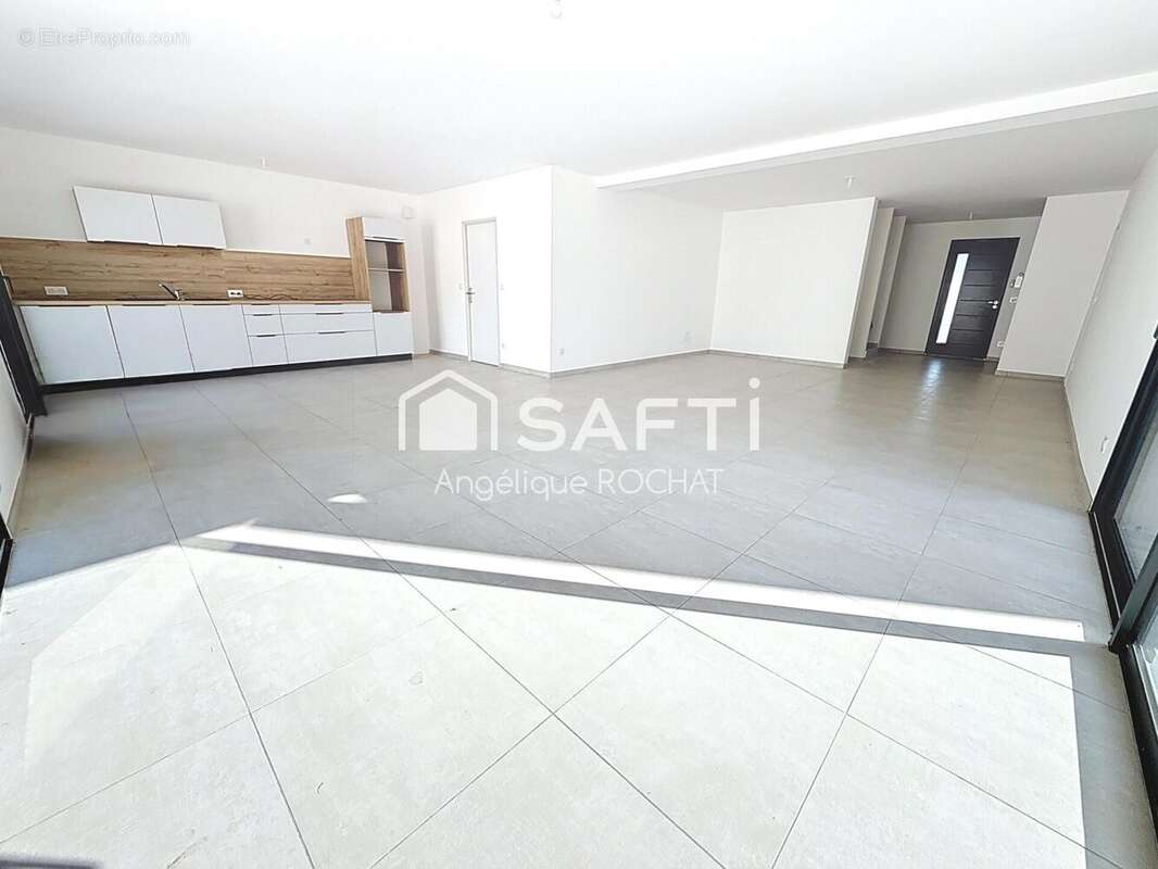 Photo 5 - Maison à SERVIAN