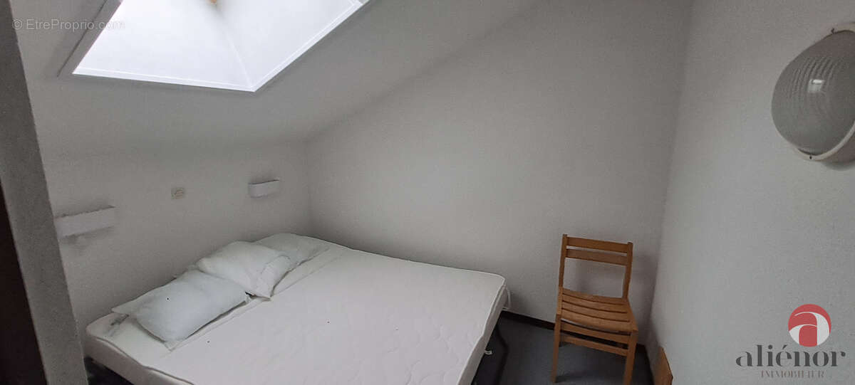 Appartement à MORILLON