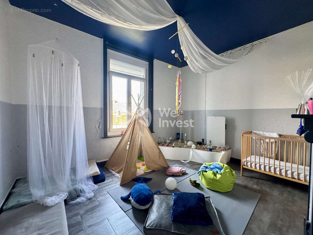 Appartement 225 m² à Vendin-Le-Vieil  - photo 5
