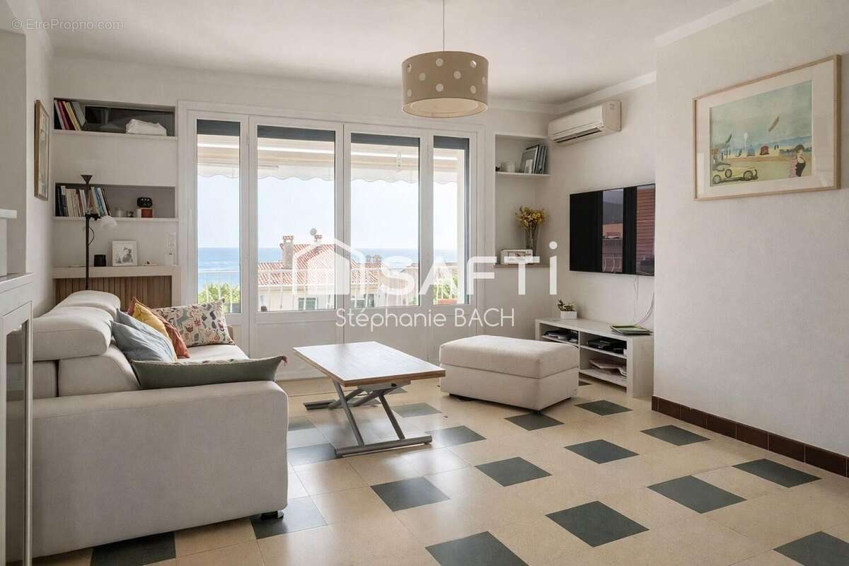 Photo 2 - Appartement à SAINT-CYR-SUR-MER