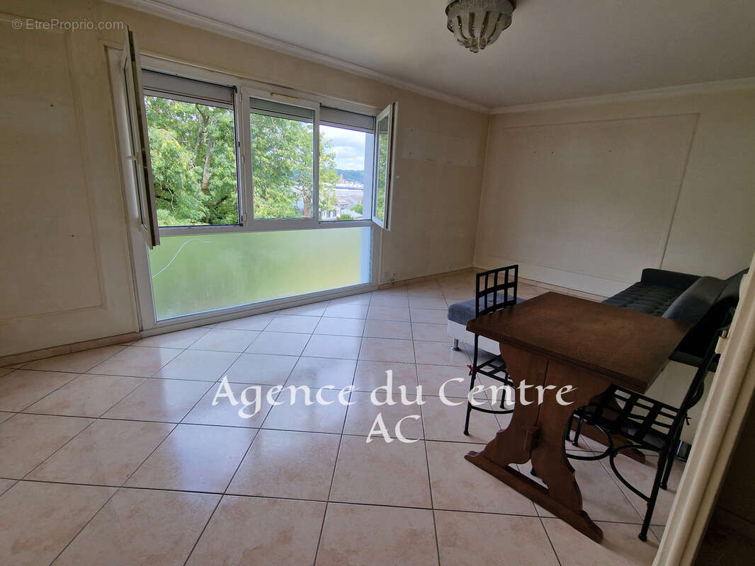 Appartement à DEVILLE-LES-ROUEN