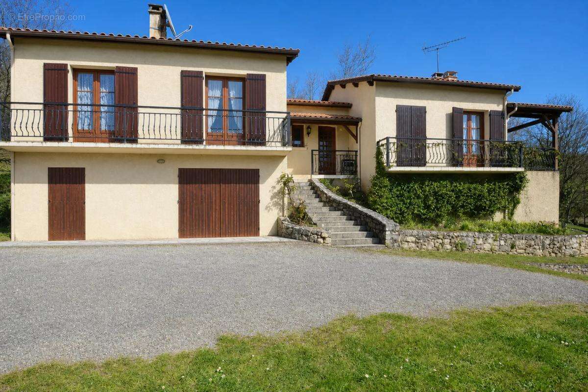 Maison spacieuse avec appartement à Pont-du-Casse - photo 4