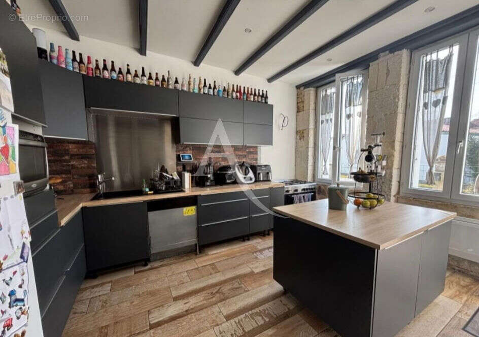 Maison à BOURCEFRANC-LE-CHAPUS