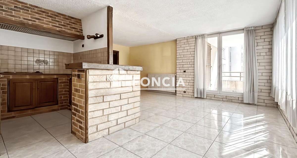 Appartement à CHAMPS-SUR-MARNE