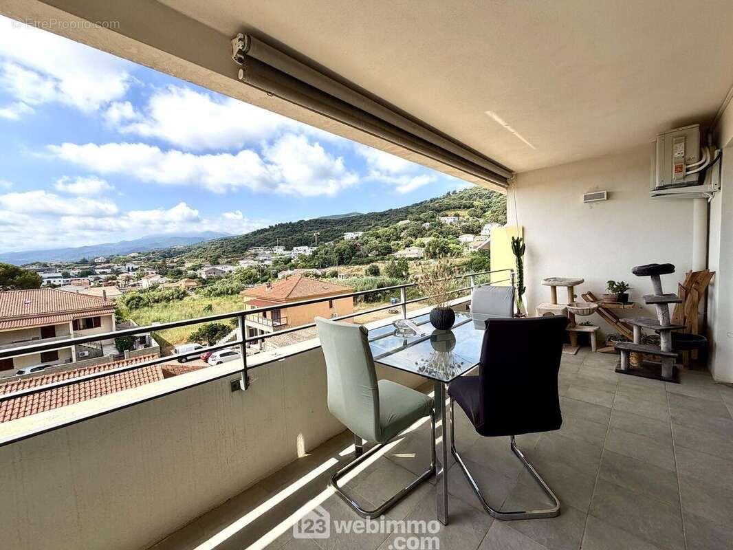 Appartement 72 m² à Borgo  - photo 16