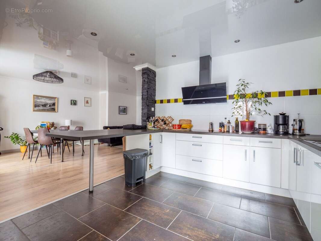 Appartement à EVIAN-LES-BAINS