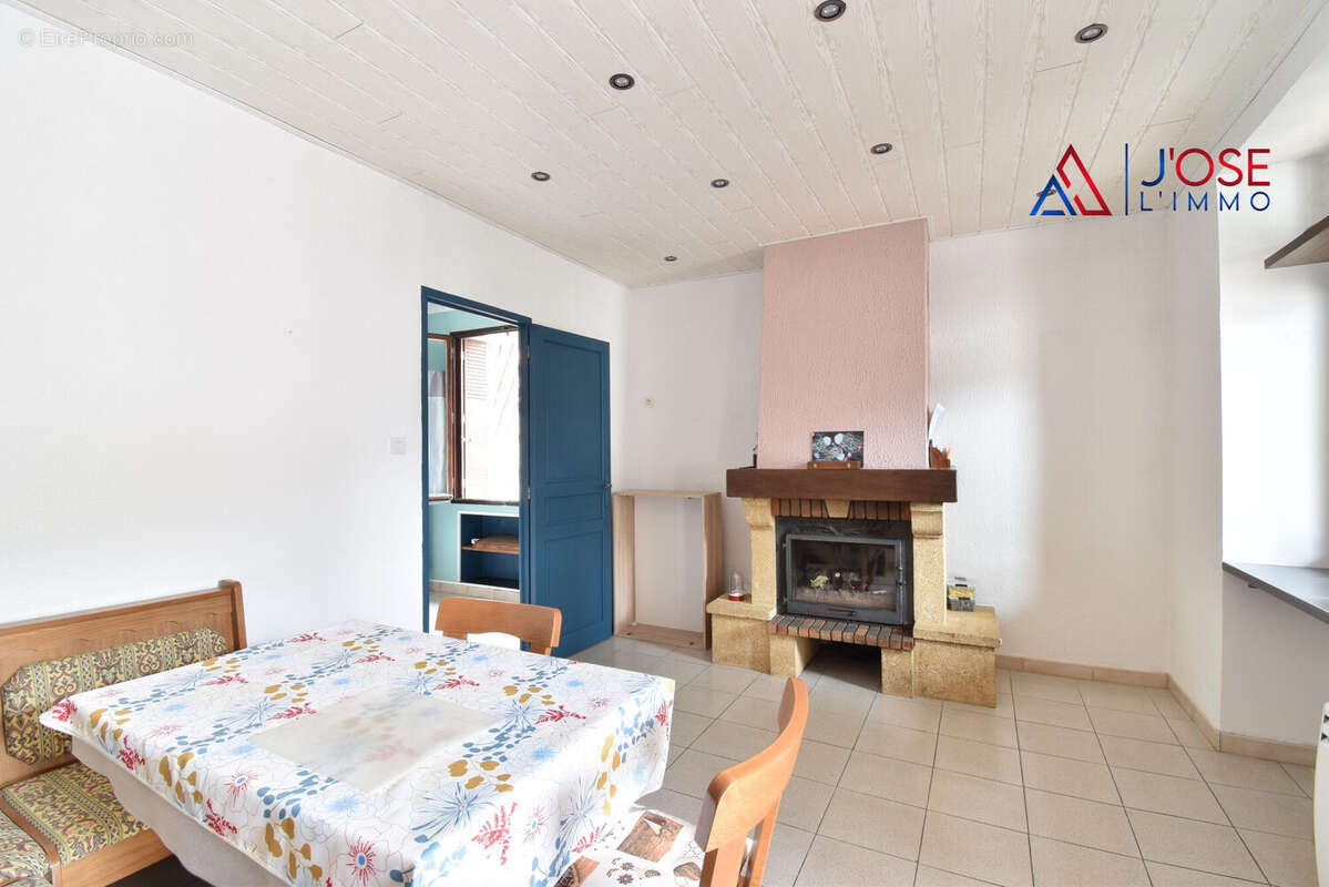 Appartement à MARSEILLE-7E