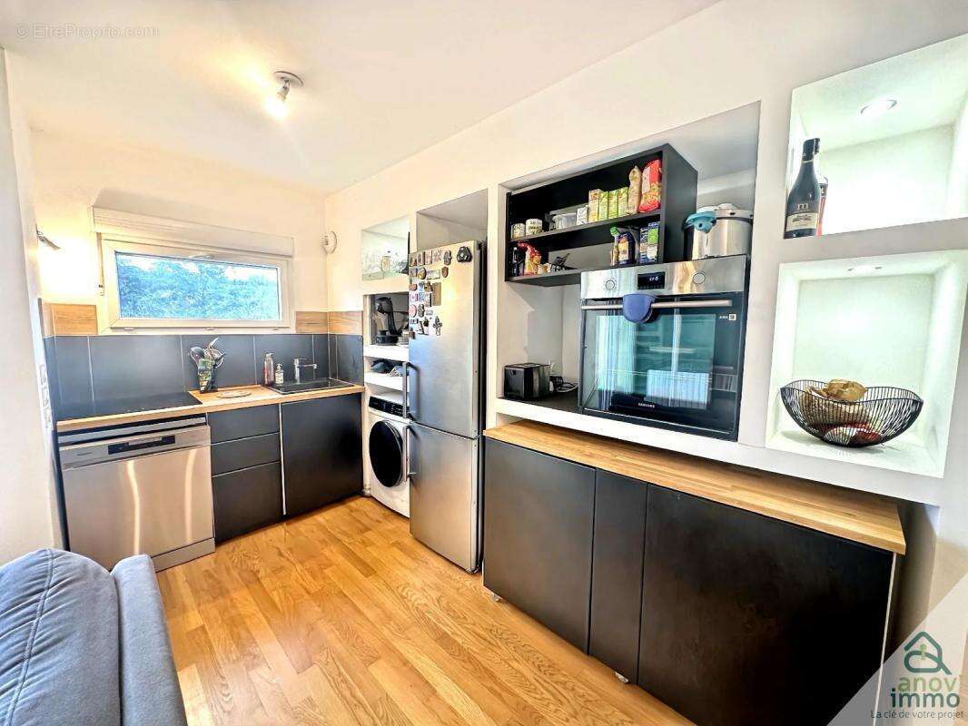 Appartement à NEUVILLE-SUR-SAONE