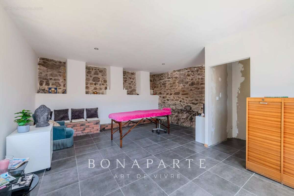 Propriété de caractère avec piscine, gîtes et dépendances - photo 18