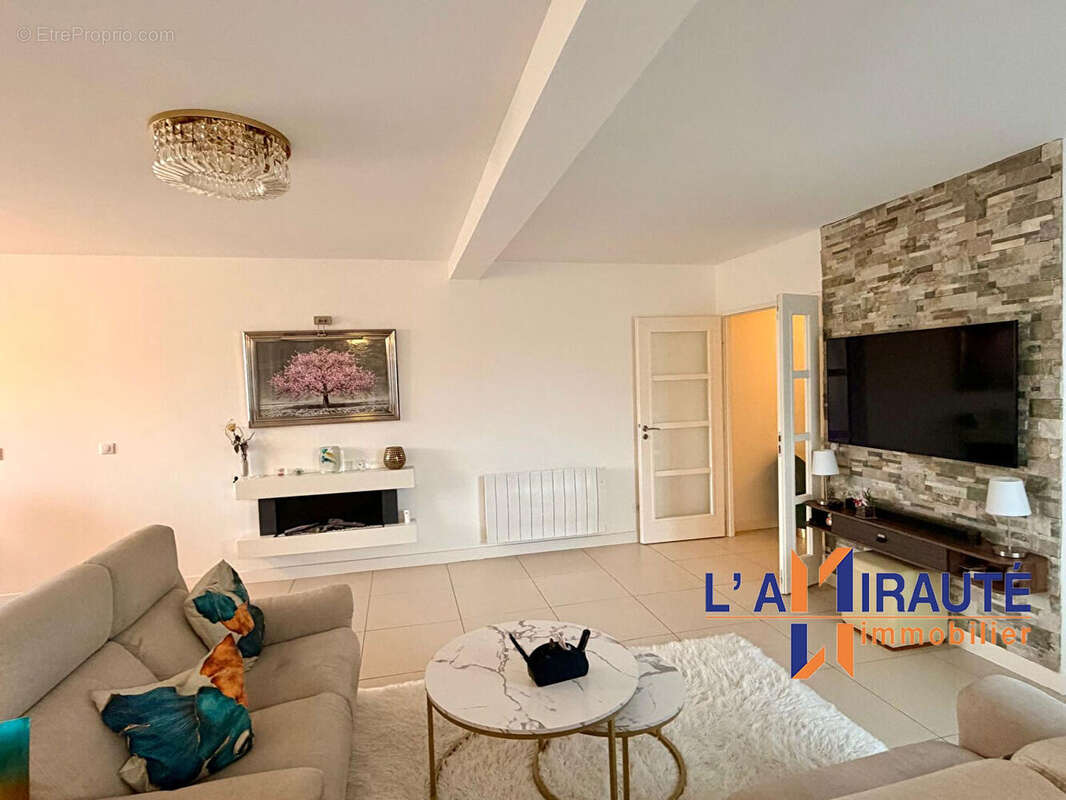 Appartement à MAISONS-LAFFITTE