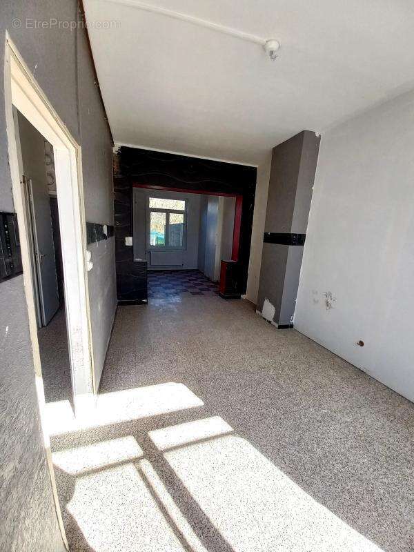 WINGLES 13 rue de l’ Electrolyse - photo 3