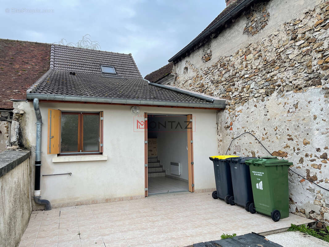 Maison à SABLONNIERES