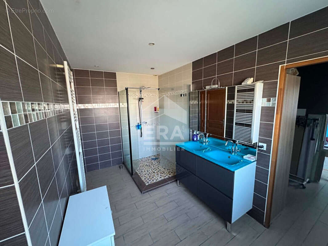 Maison 216m² à montpon-ménestérol - photo 12