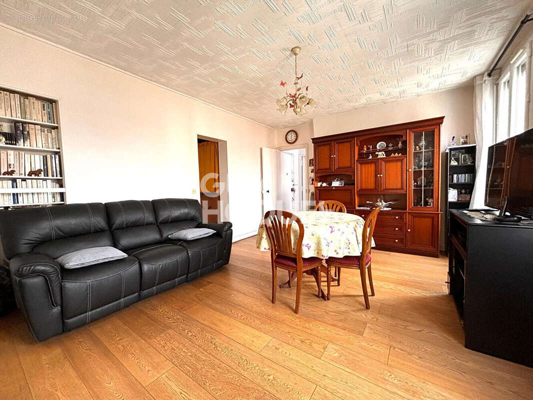 Appartement à SAINT-OUEN