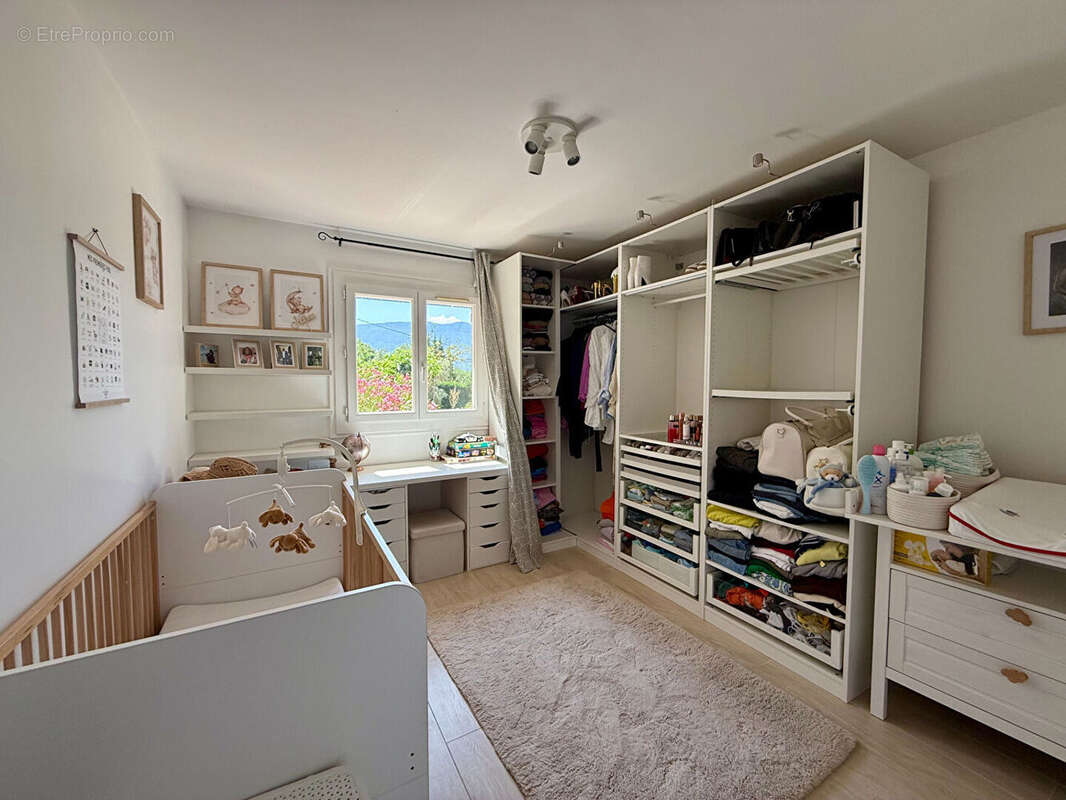 Maison à POURRIERES