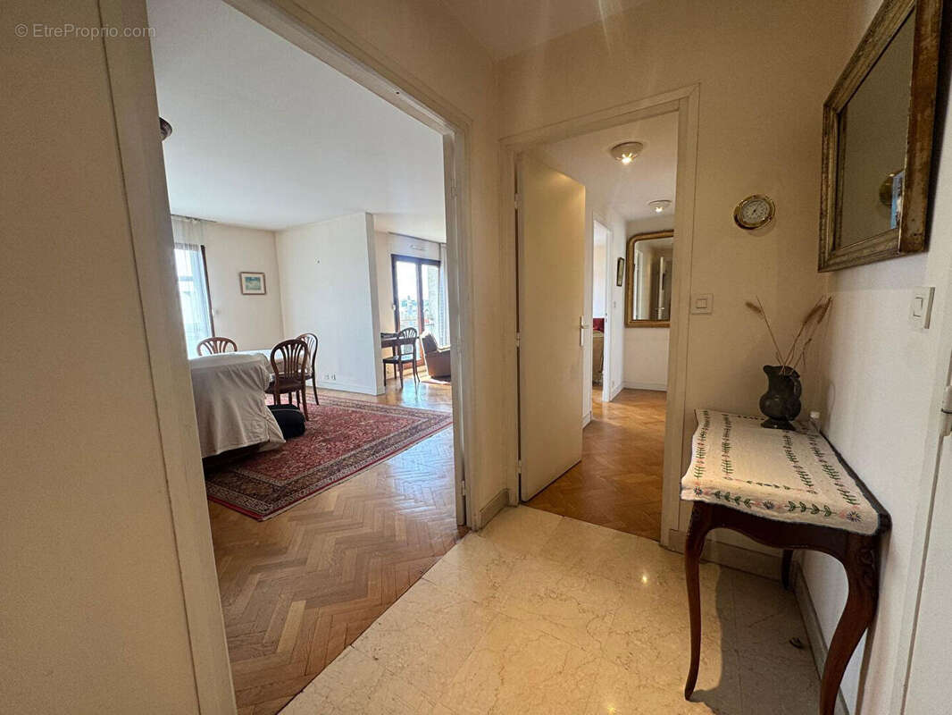 Appartement à SAINT-MANDE