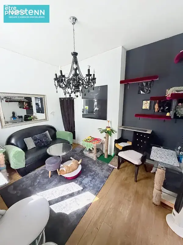 Appartement à PARIS-17E