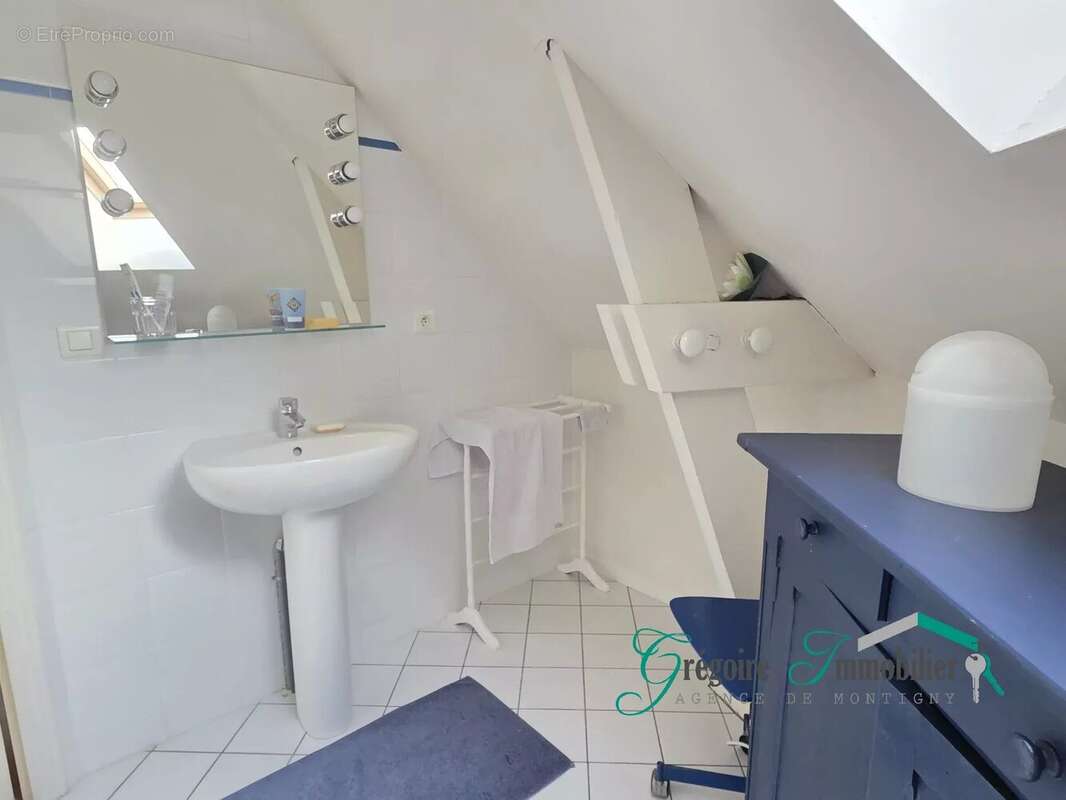 Maison à LA GENEVRAYE