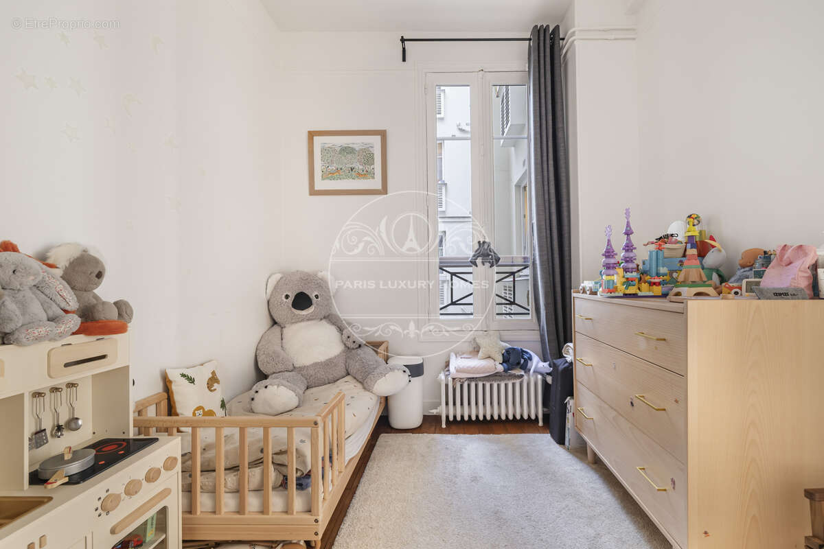 Appartement à PARIS-9E