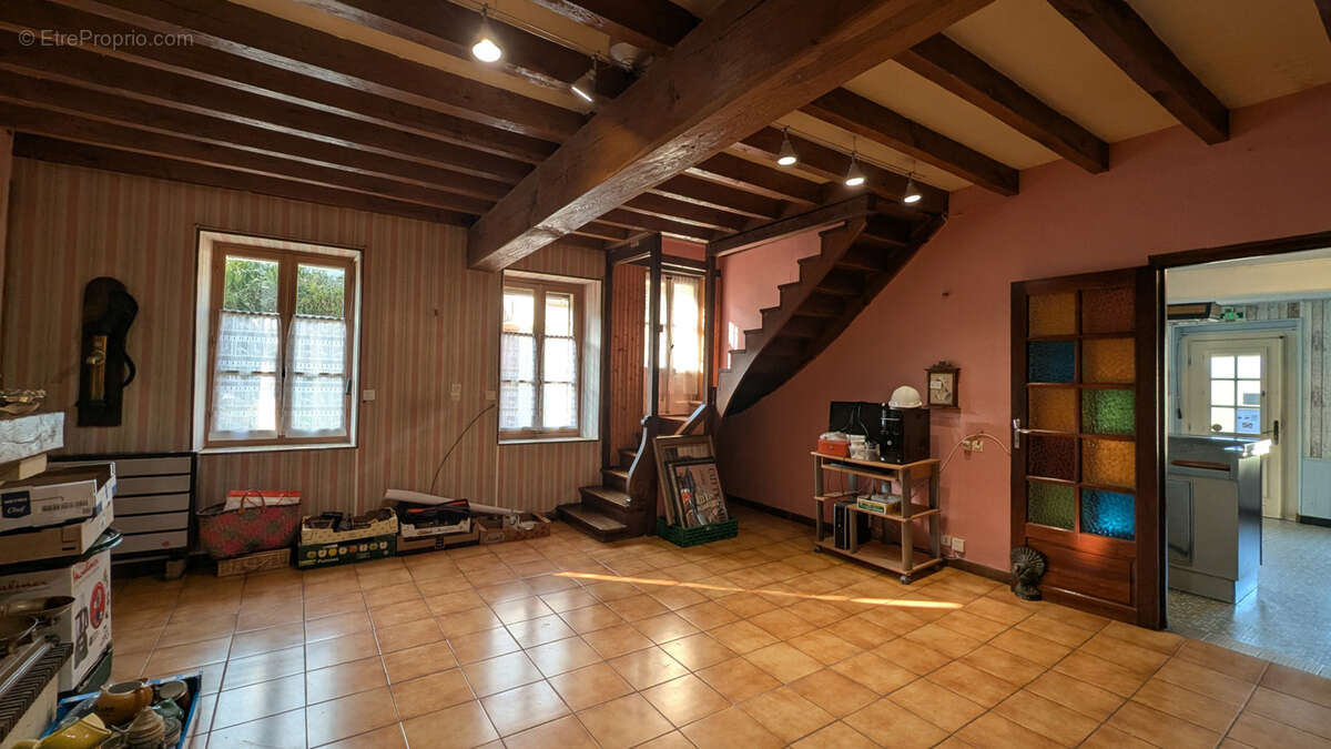 Maison à RUMILLY-LES-VAUDES