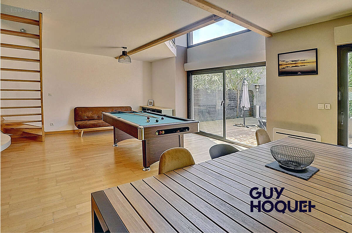 Maison à CHATILLON-LA-PALUD