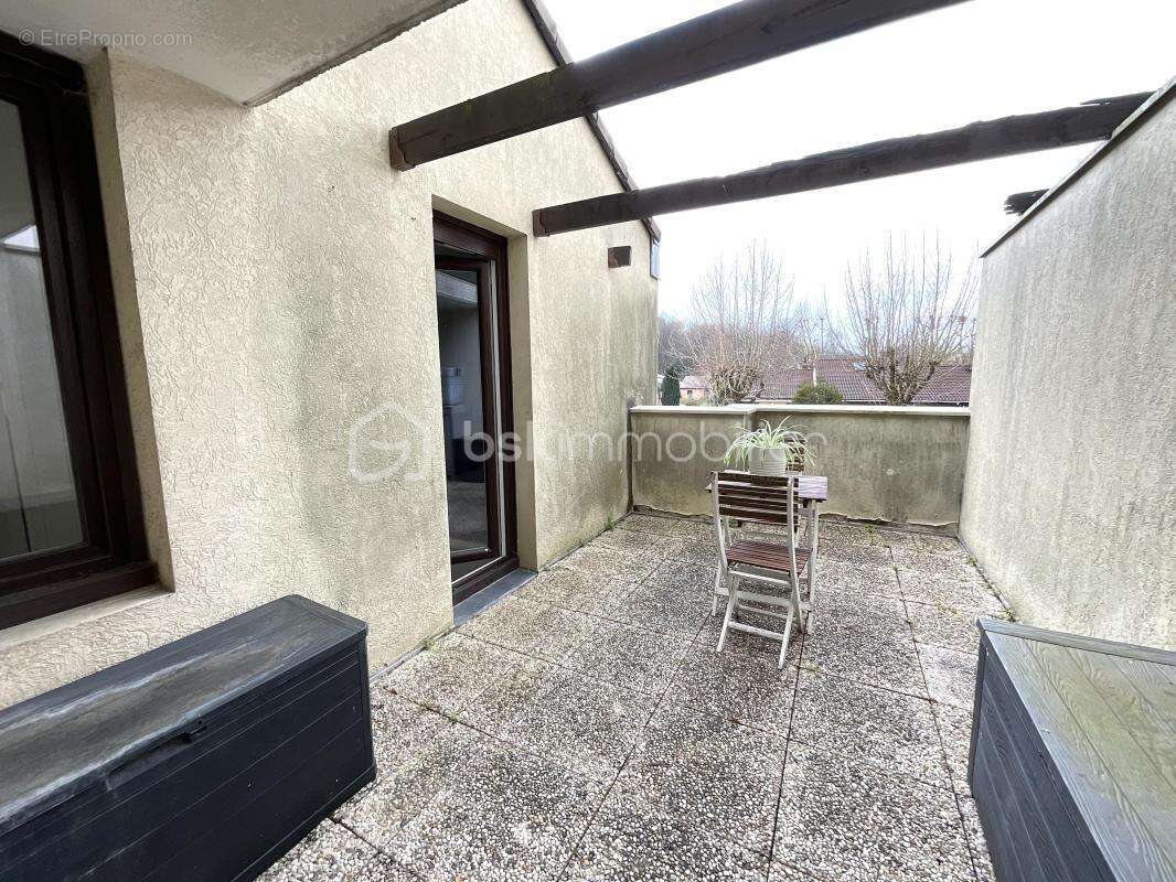 Appartement à LOGNES