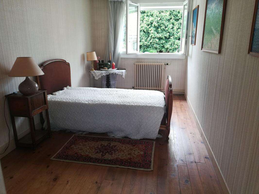 Maison à PIERRES