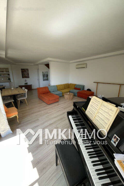 Maison à SAINT-LAURENT-DU-VAR