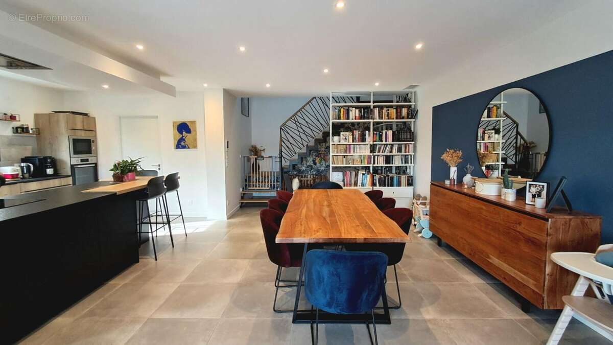 Maison à CASTANET-TOLOSAN