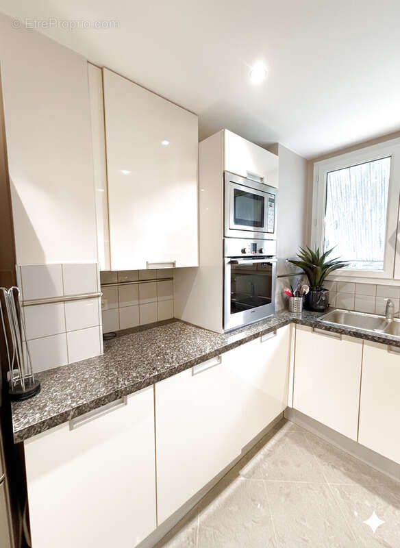 À vendre   Spacieux F4 avec balcon, cave et place de parking   Montmorency - photo 9