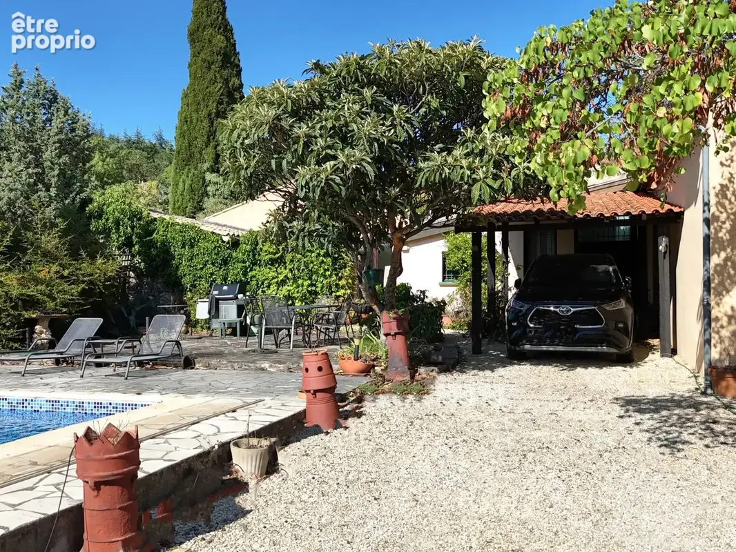 Maison de plain-pied avec 4 chambres, piscine et garage - photo 19