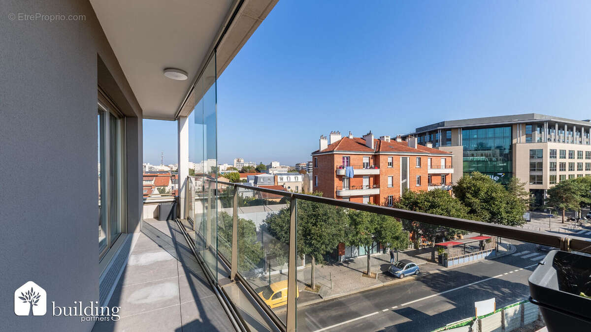 Appartement à COURBEVOIE