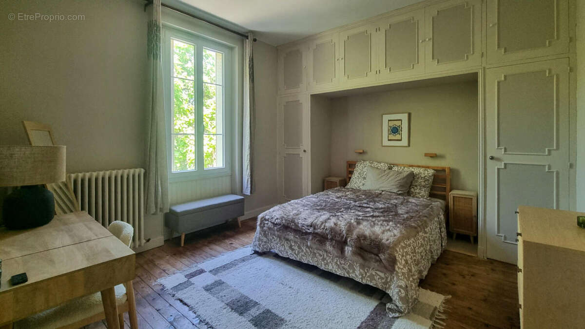 chambre - Maison à BELVEZE-DU-RAZES