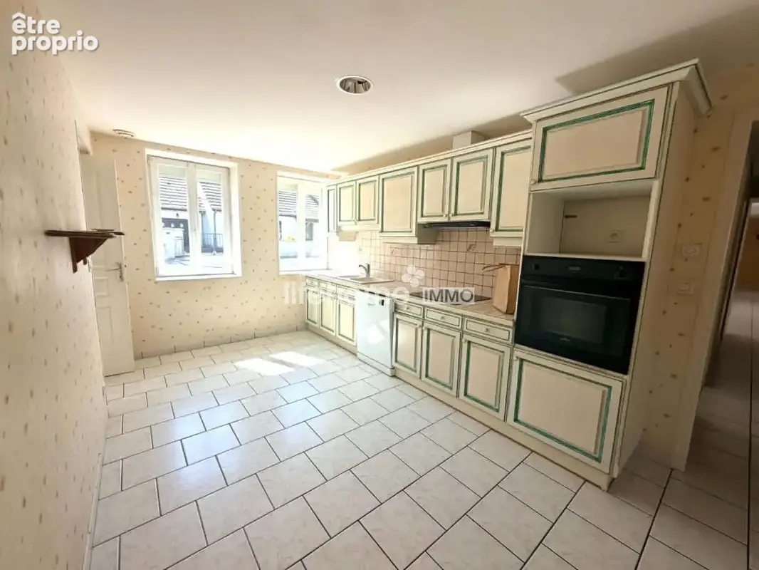 Maison 132 m² à Buzancais  - photo 4