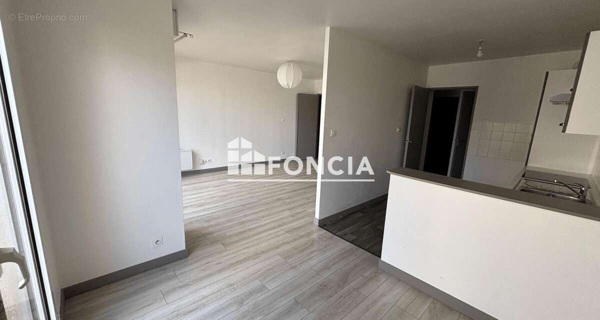 Appartement avec terrasse et jardinet 2 chambres - photo 3