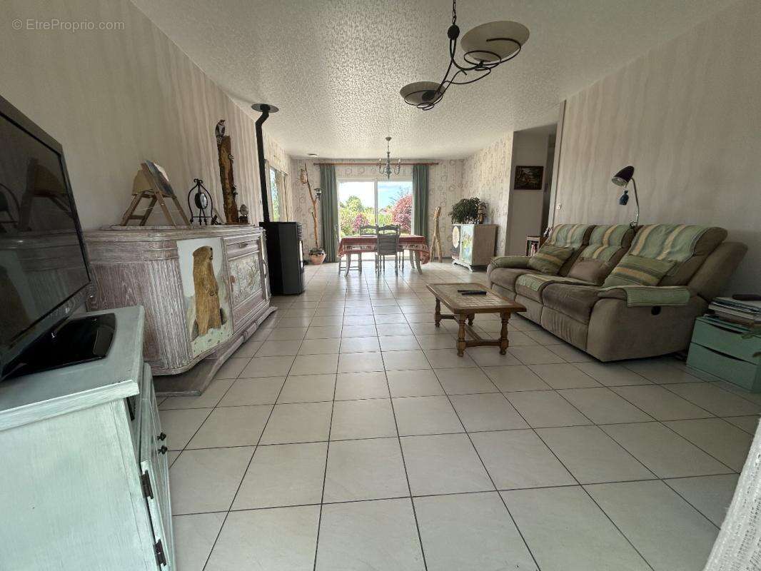 Maison 131 m² à Parentis-En-Born  - photo 5