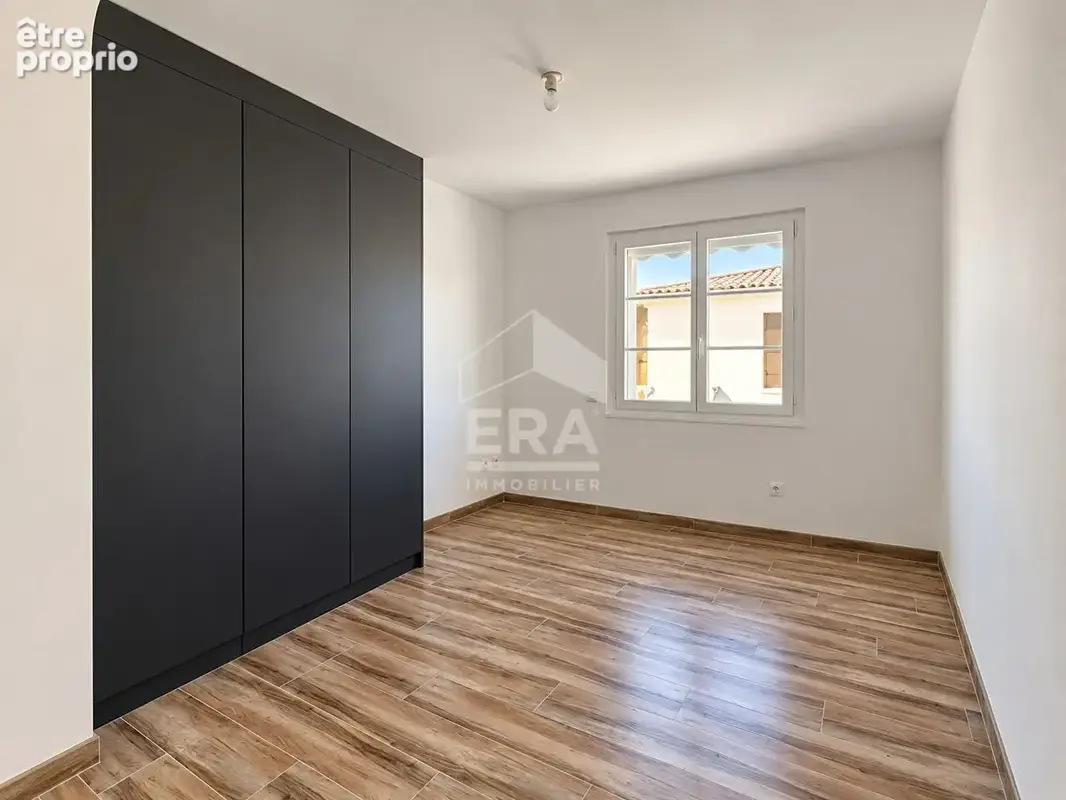 T3 rénové avec BOX GARAGE sécurisée - CALME - photo 5