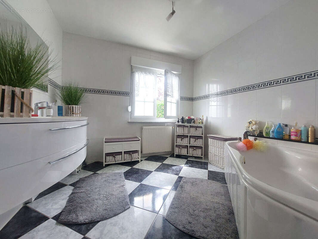 Maison à FOLSCHVILLER