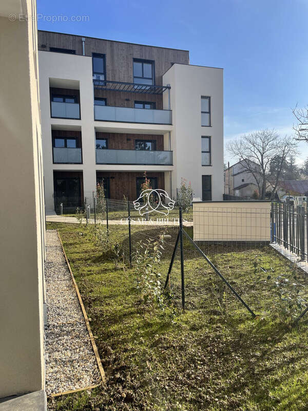 Appartement à CRAPONNE