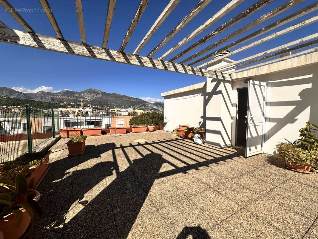 Appartement à ROQUEBRUNE-CAP-MARTIN