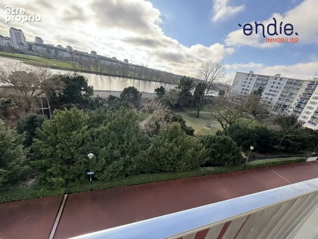 Appartement 5 pièces 82 m² à vendre à Tours (37000) - photo 3