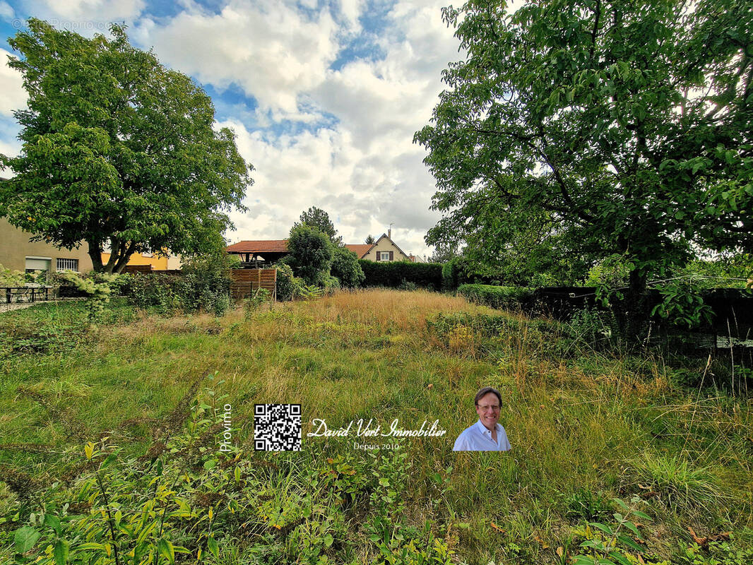 Terrain à CHALONS-EN-CHAMPAGNE