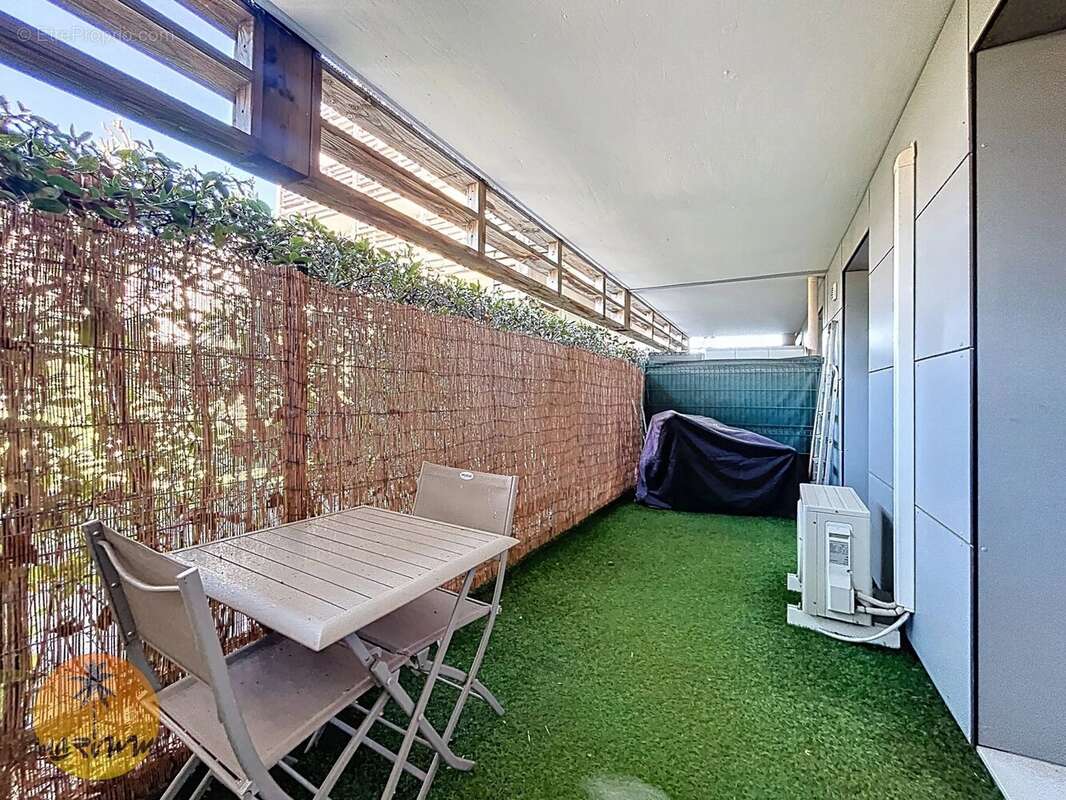 Appartement à SAINT-LAURENT-DU-VAR